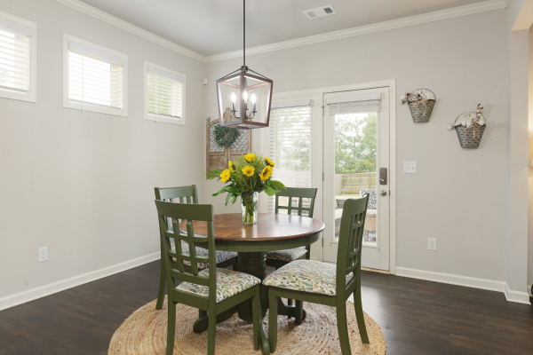 4 seater dining table